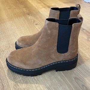 PADIMA CHELSEA BOOT NWOT